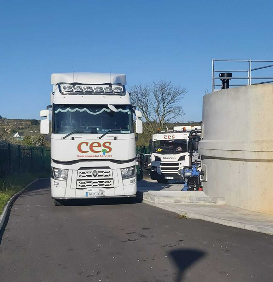 CES Trucks completing a Deep Tank empty and transfer of Waste and sludge to a Waste Facility