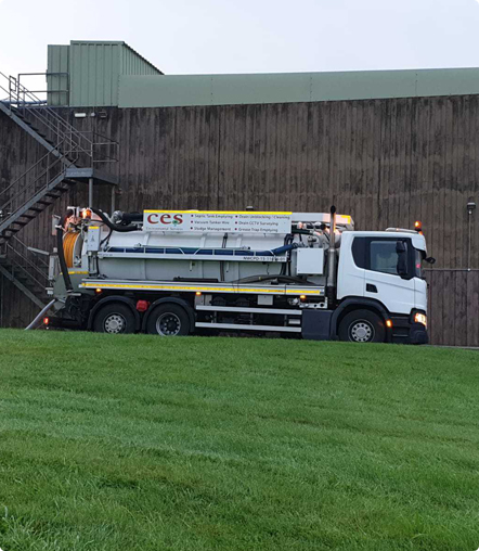 CES Truck emptying Deep Industrial Tank