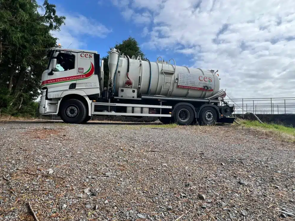 Pump Station Maintenance - industrial tank cleaning and emptying